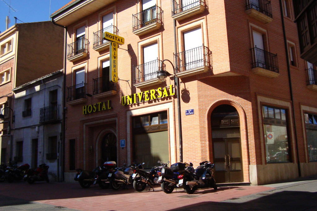 Hostal Universal ベナベンテ エクステリア 写真